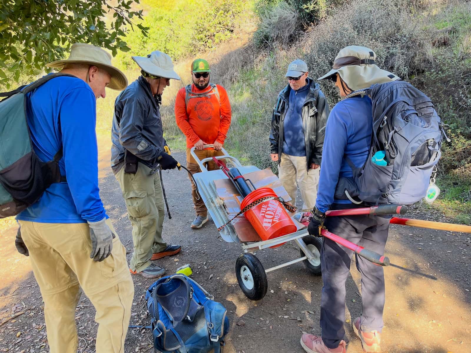 Post Pounder, signs and the crew - January 3, 2024